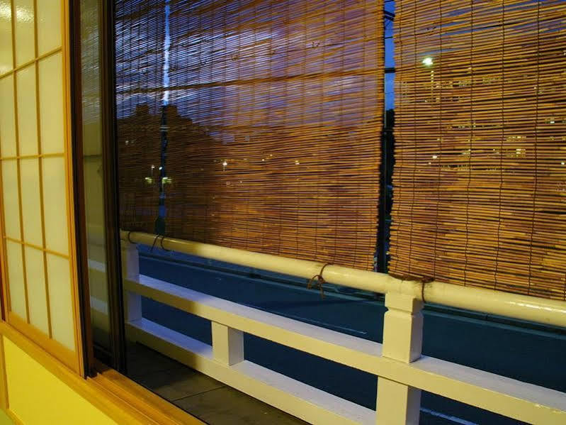 קיוטו Ryokan Sawaya Honten מראה חיצוני תמונה